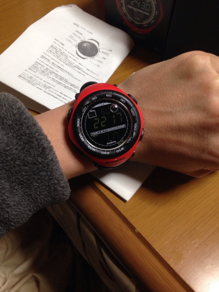 スント SUUNTO ベクター VECTOR ヴェクター・ルージュ（限定品） 初期 
