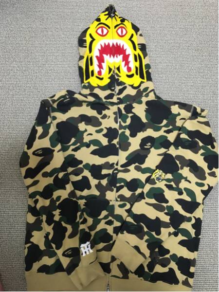 BATHING A APE 阪神タイガース BAPE - タイガー パーカー 阪急うめだ 