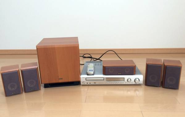 ホームシアターシステム DENON DHT-1000DV Denon | 日本 スピーカー