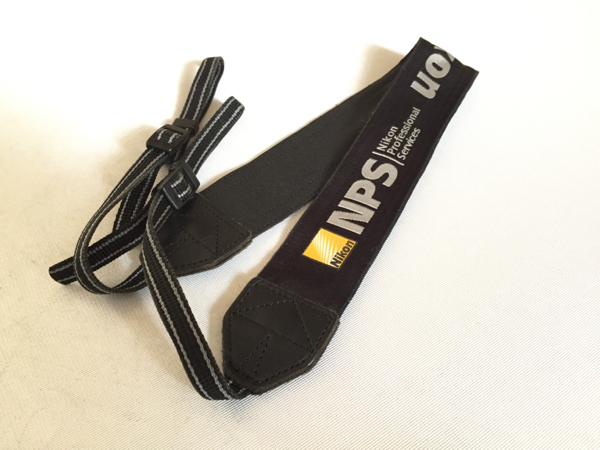 【新品同様】ニコン Nikon F6 MB-40 プロストラップ付 ニコン プロ ストラップ 2026年最新nikon Nikon NPS プロストラップ 未