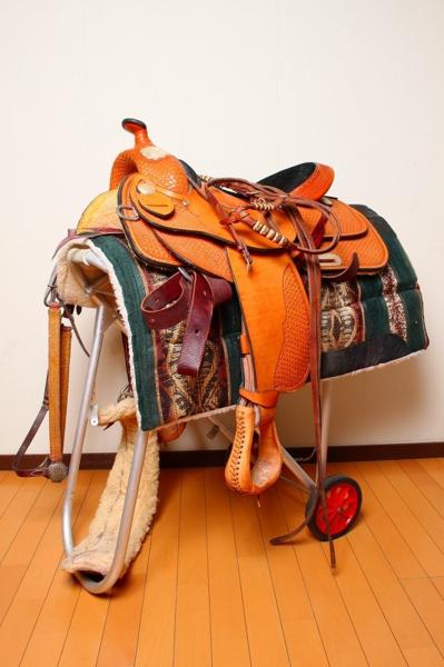 032801Y ウエスタンサドル 鞍 馬術 乗馬 革 馬具 あぶみ 鐙(乗馬、馬術)｜売買されたオークション情報、yahooの商品情報を ...