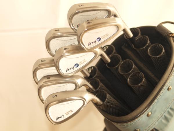 ★中古！ＦｉｔＷａｙ！５番～７本 カーボン Ｒ きれい！入門用