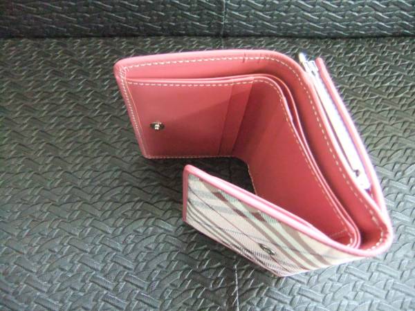 バーバリー 財布 BURBERRY ピンク 定番 かわいい