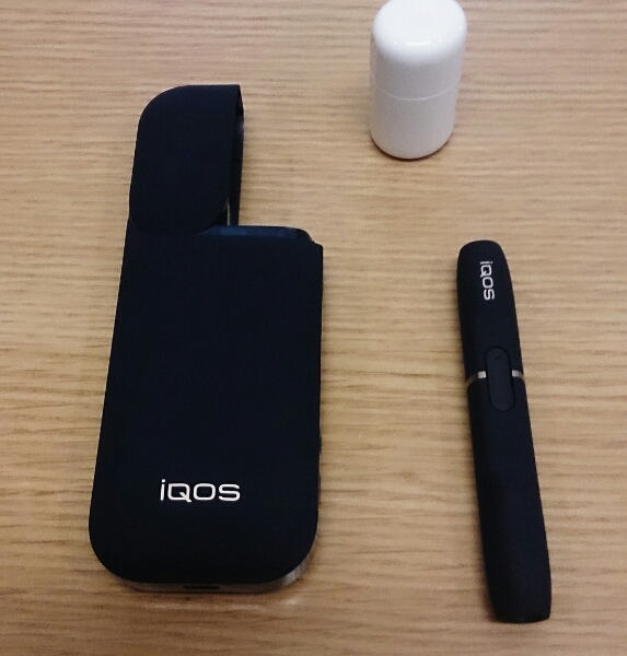 アイコス 中古 美品 交換したばかりのものです! IQOS ネイビー