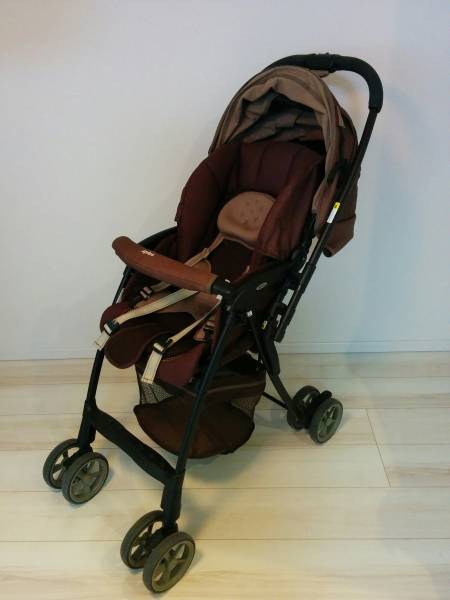 ★アップリカ 両対面式ベビーカー 「フライル」 新生児★