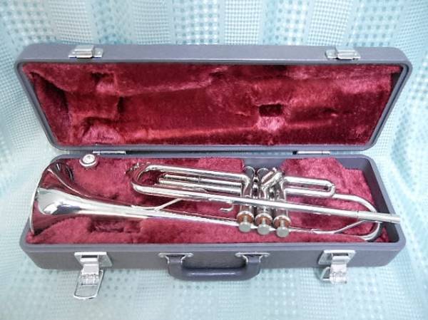 7Y③ YAMAHA トランペット YTR-136 ハードケース付 中古品 7Y③ YAMAHA トランペット YTR-136 ハードケース付 中古品