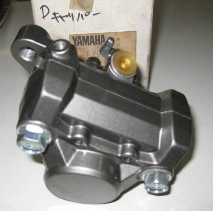 ヤマハ 純正ブレーキキャリパー　SRX600/RZ250R/FZ250/400R/750_1