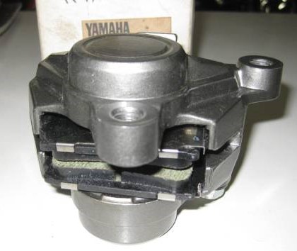 ヤマハ 純正ブレーキキャリパー　SRX600/RZ250R/FZ250/400R/750_2