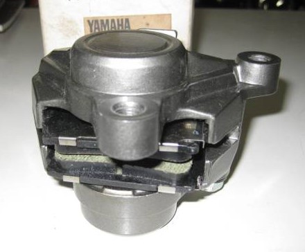 ヤマハ 純正ブレーキキャリパー　SRX600/RZ250R/FZ250/400R/750_3