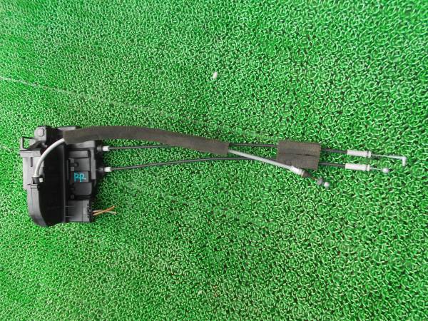キューブ BZ11 右リア ドアロックアクチュエーター. RR