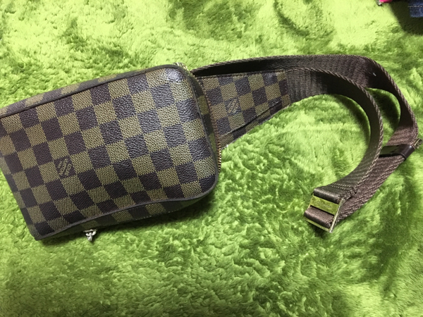 ルイ・ヴィトン ボディバック ジェロニモスダミエ美品