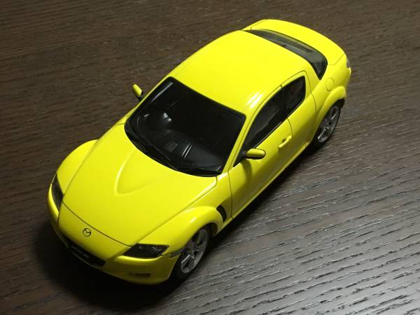 美品！希少！！オートアート Aa 1/18 マツダ RX-8 （イエロー）