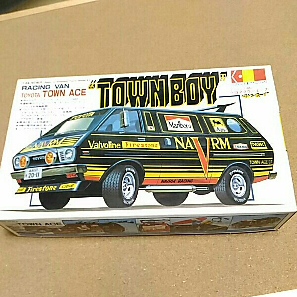 グンゼ産業1/24タウンエース　レーシングVAN