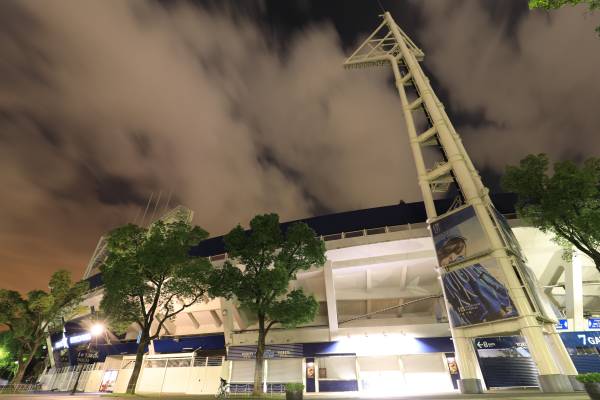 ★番長三浦投手 最終登板 引退セレモニー FA内野指定ペア 通路★_3