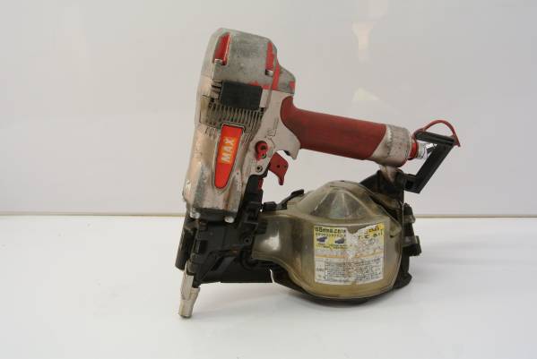 マックス　高圧スーパーネイラHN-65N1動作品ジャンク扱い