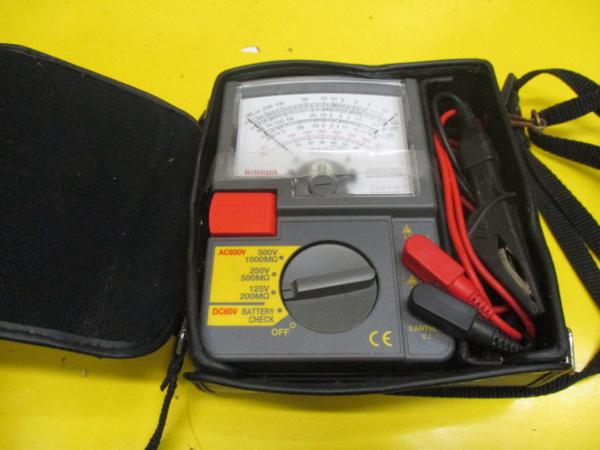 sanwa　サンワ　絶縁抵抗計　DM5218S