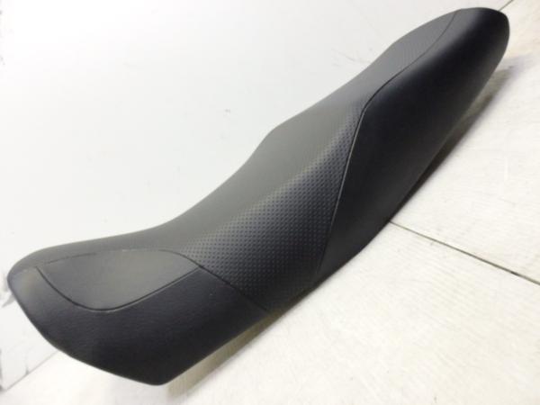 XJR1300 Fi 07 RP17J ヤマハ 純正 シート 新車外し 美品【P071