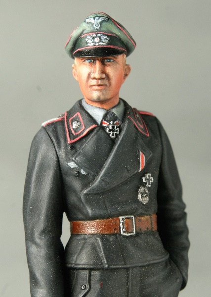 タミヤ1/35限定販売戦車兵完成品