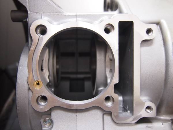 シグナスX　ケースボーリング加工　1