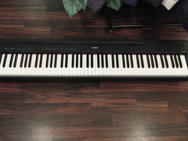 豊富な，新品】 A ヤマハ 電子ピアノ P-85 YAMAHA 2009年 動作OK