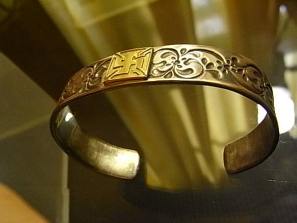 ゴローズ goro's　18ｋ　ブロッケンバングル　三代目　キムタク