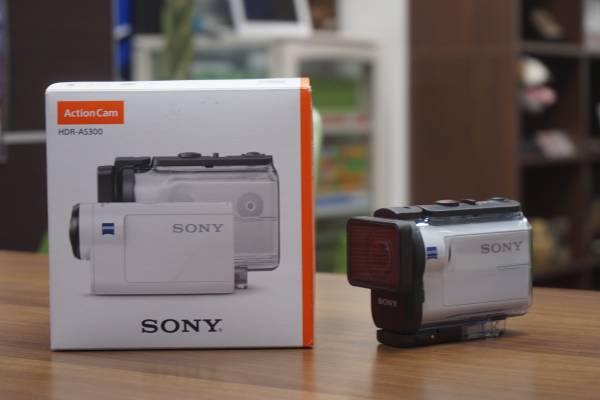 sony HDR-AS300 アクションカメラ新品同様 ウエアラブル SONY