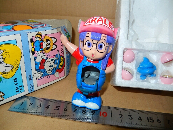 当時物　アラレちゃん　超合金　ビクトリー製、新品箱入