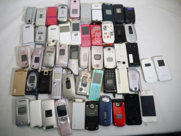 携帯電話 iPhone含む ガラケー まとめ売り 50台 ジャンク K110