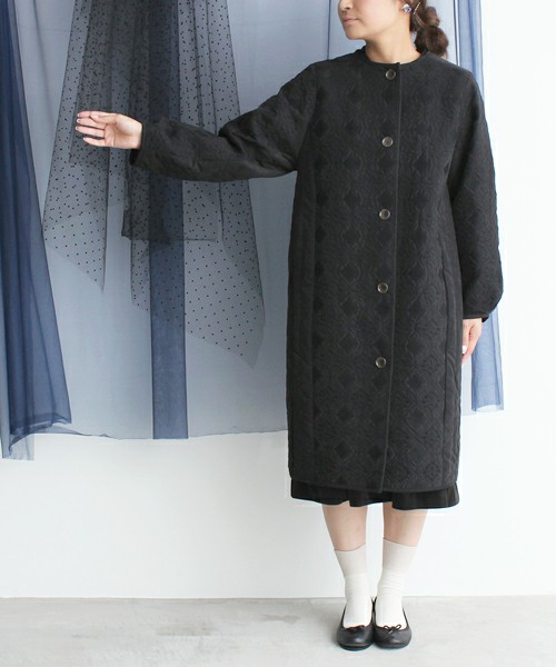 今季chambre de charme　キルティング　ノーカラーコート