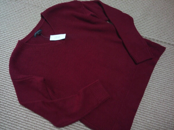 バナナリパブリック新品ボルドー長袖ゆったりニットS(M～L)