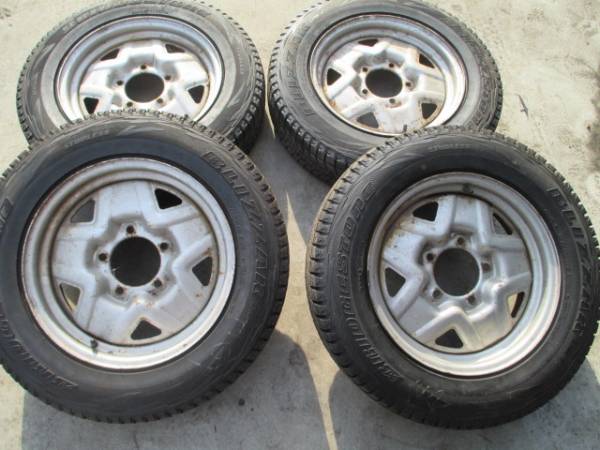 スズキ ジムニー 175/80R16 BLIZZAK 2011年 純正ホイール付