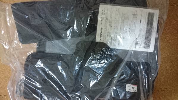 タント LA600S 純正フロアマット