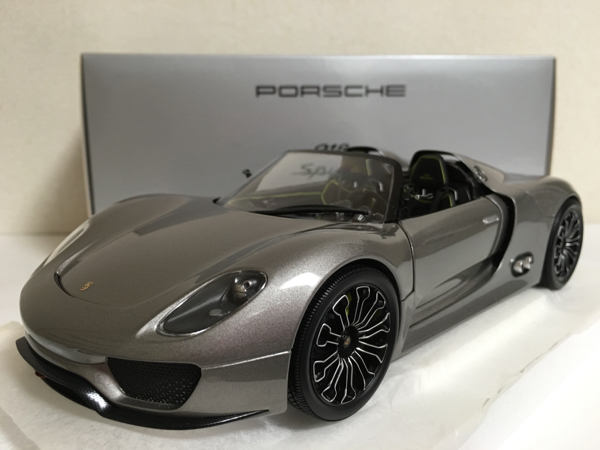 ミニチャンプス 1/18 ポルシェ 918 スパイダー ミニチャンプス 1⁄18