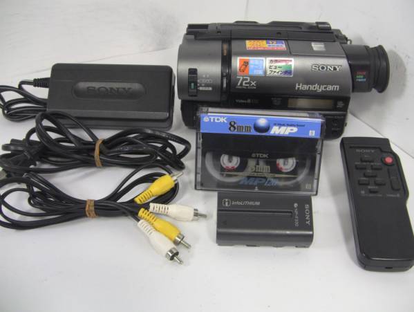 【動作確認済み】神機・規制前・再生OK・録画OK SONY 8mmビデオカメラ CCD-TR280+付属品6点/1005