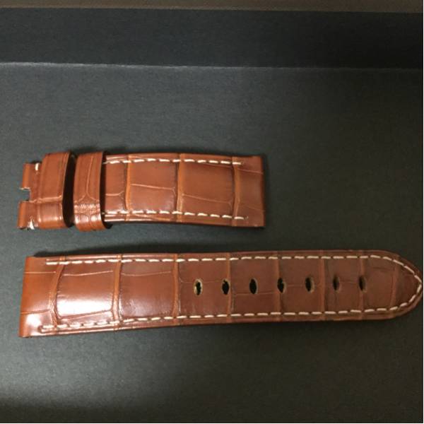 パネライ 純正クロコレザーベルト 22mm 長さ標準 未使用品