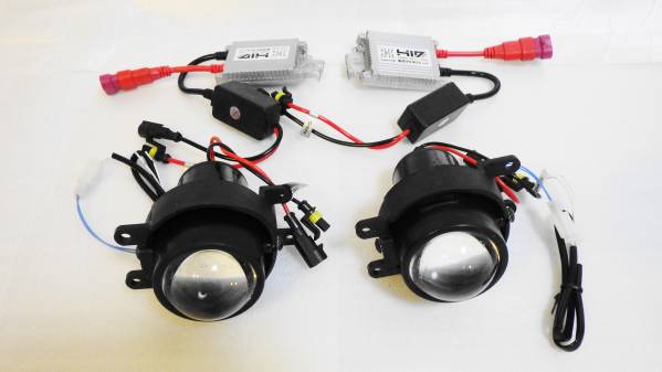 極上★30系プリウス 55W HID プロジェクターフォグ Hi/Low切替式