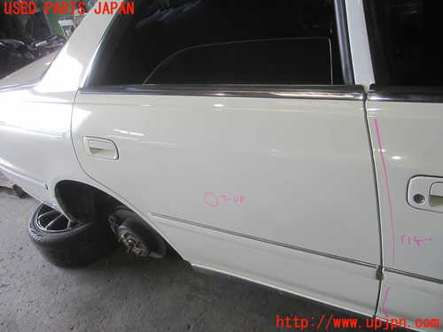2UPJ-23091290]マークII(JZX100(改)100系)右後ドア 中古