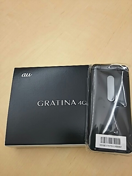 □au GRATINA 4G KYF31SWA ブラック② 新品未使用 2026年最新GRATINA