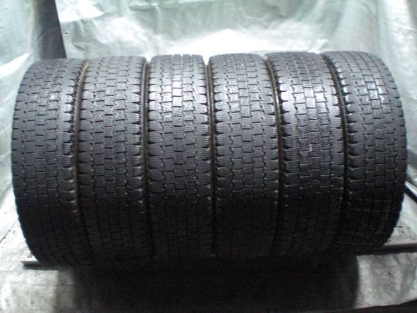 翌日発送＠ 205&frasl;70R16 111&frasl;109 BS DURAVIS R205 ２本！１１１８４