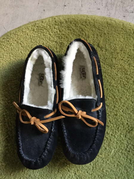 美品 アグ モカシン ブラック サイズ7