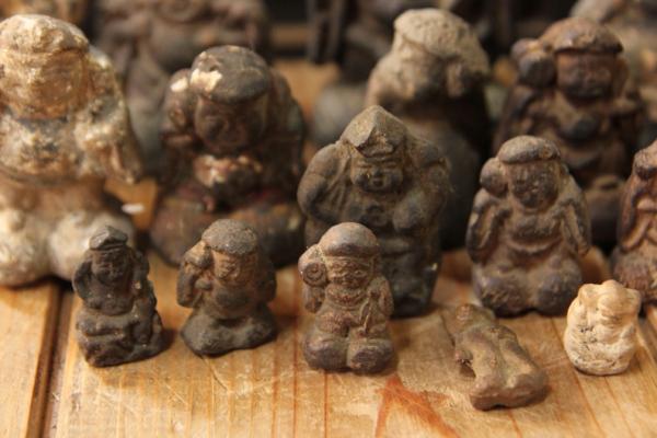 E036 古い神棚 古い土人形沢山/大黒恵比寿様/仏教美術/時代物/置物