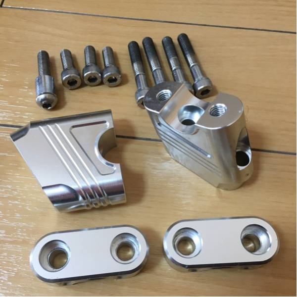 ポッシュ POSH ゼファー1100 マッスルポジションブラケット ゼファー750 ゼファーχ ゼファー400 ハンドルブラケット