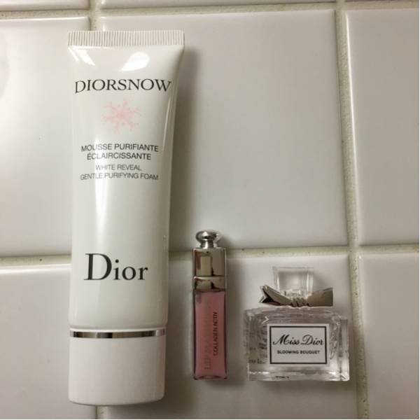 ディオール Dior ポーチ4点セット （スノーホワイトフォーム、リップマキシマイザー、オードトワレ）_3