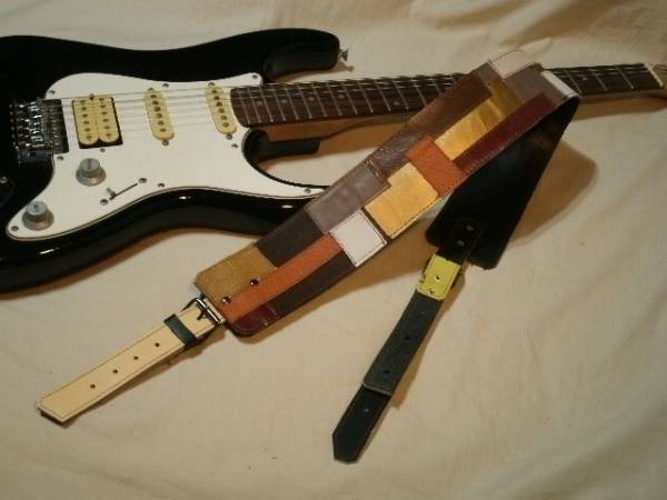 本革　未使用　レザーストラップ　牛革　コラージュ　　巾7cm　