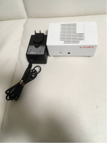 ■LIVA-C0-2G-32G-W-OS　小型PC　os無し　ジャンク扱い