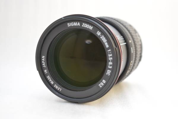 SIGMA ZOOM 18-200 f/3.5-6.3 DC_1