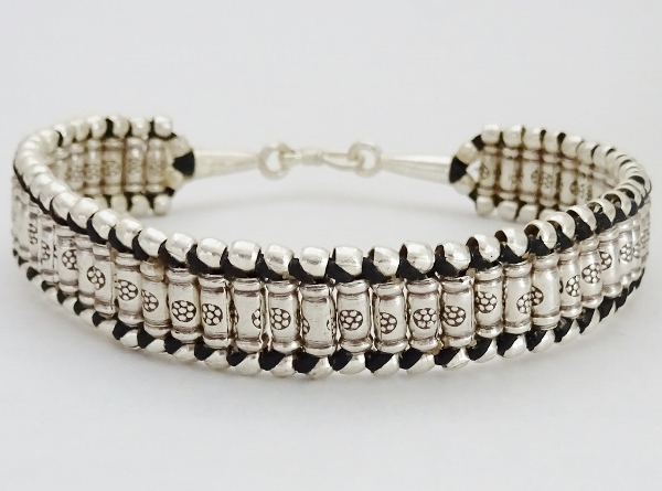 大得価，本物保証 カレン族シルバーブレスレット ワックスコード 10nb01(シルバー)｜売買されたオークション情報、yahooの商品情報をアーカイブ公開 - オークファン シルバー