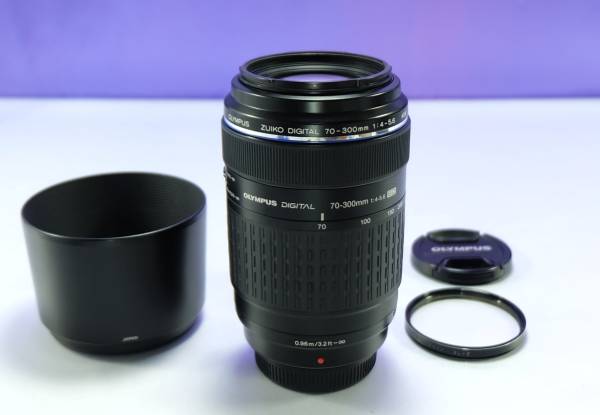 オリンパス ZUIKO DIGITAL 70-300mm F4-5.6 ED ☆訳有お買得品 Used