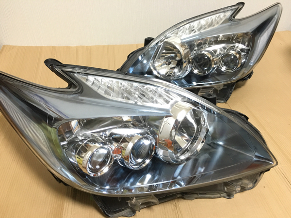 プリウス 純正 前期 左右 LED ヘッドランプ ZVW 30 バラスト 全部付 綺麗