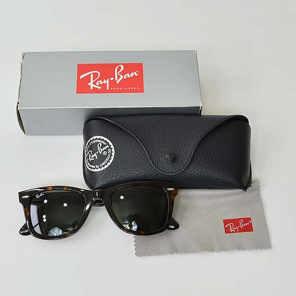正規品 新品 RayBan ウェイファーラー WAYFARER RB2140F 901/64 52